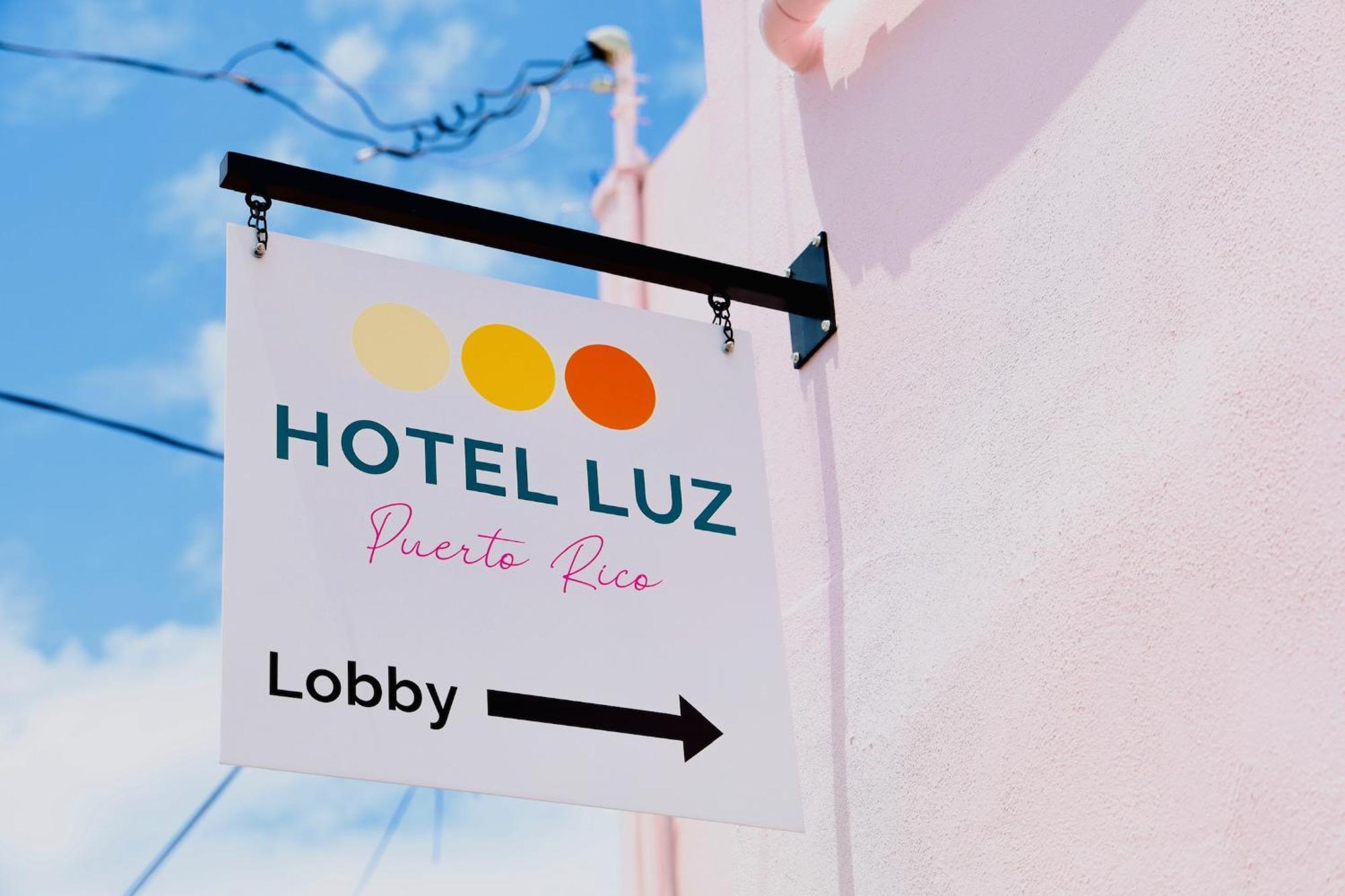 8 Colorful Crash Pad Near Cerra Art Hotel *